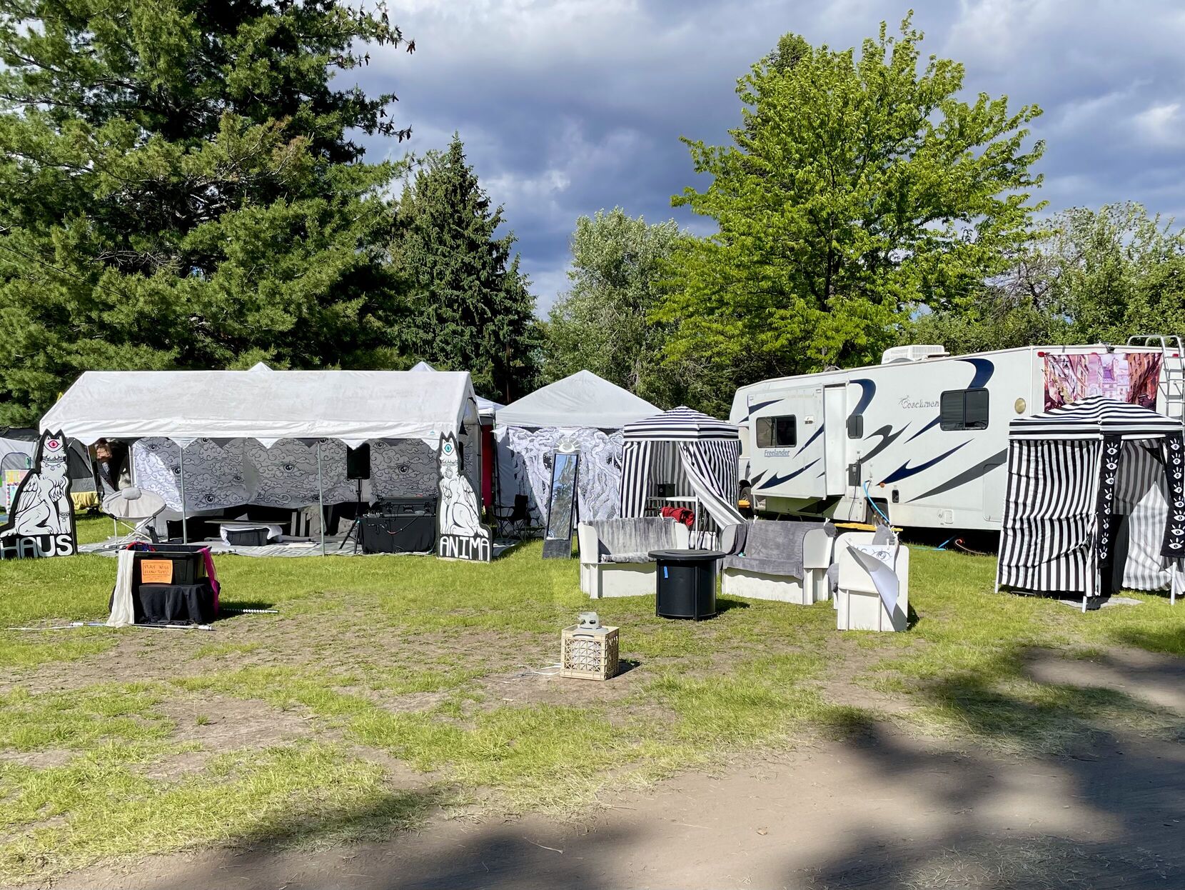 Camp - Frontage