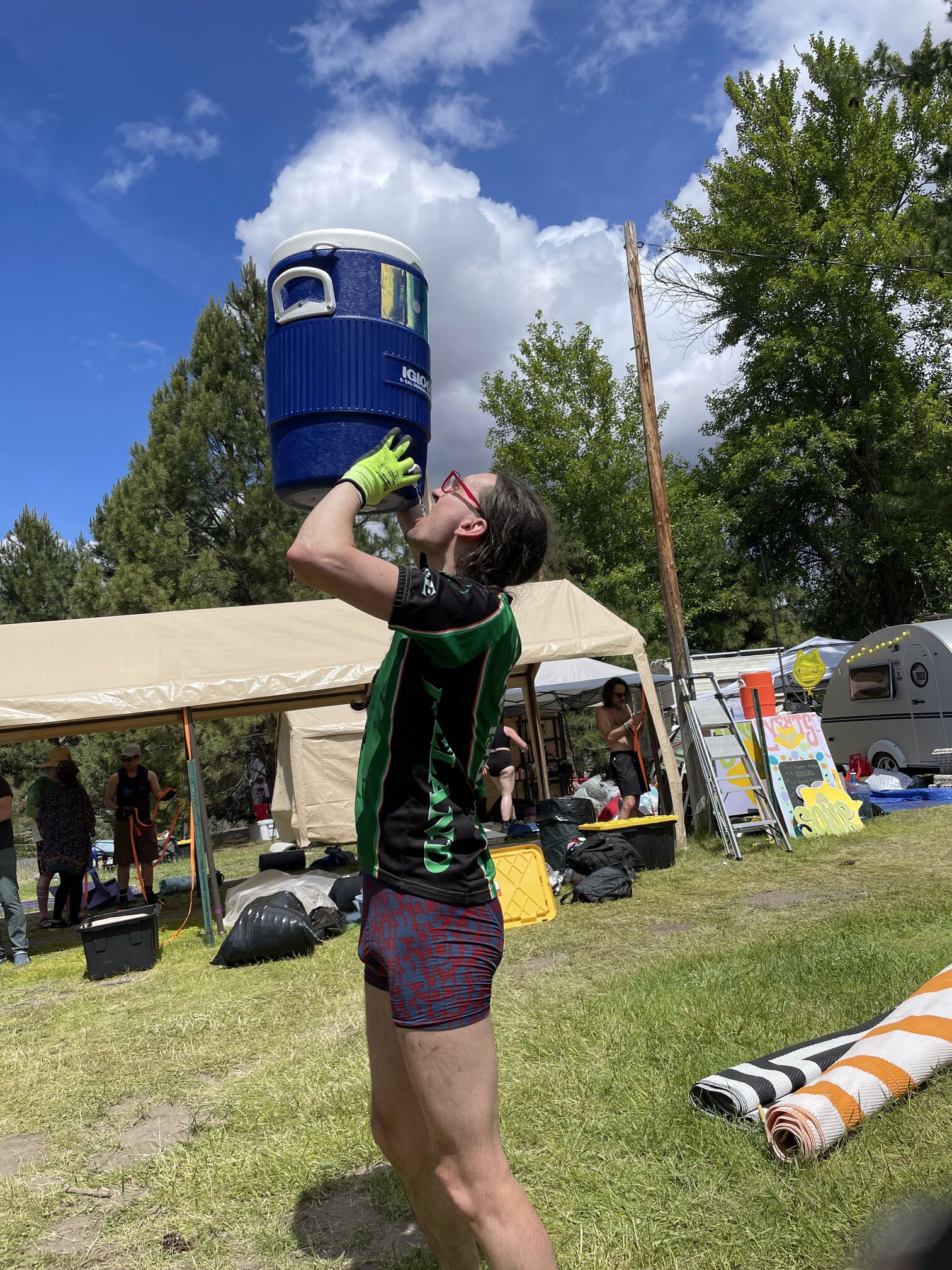 Seth chucking water