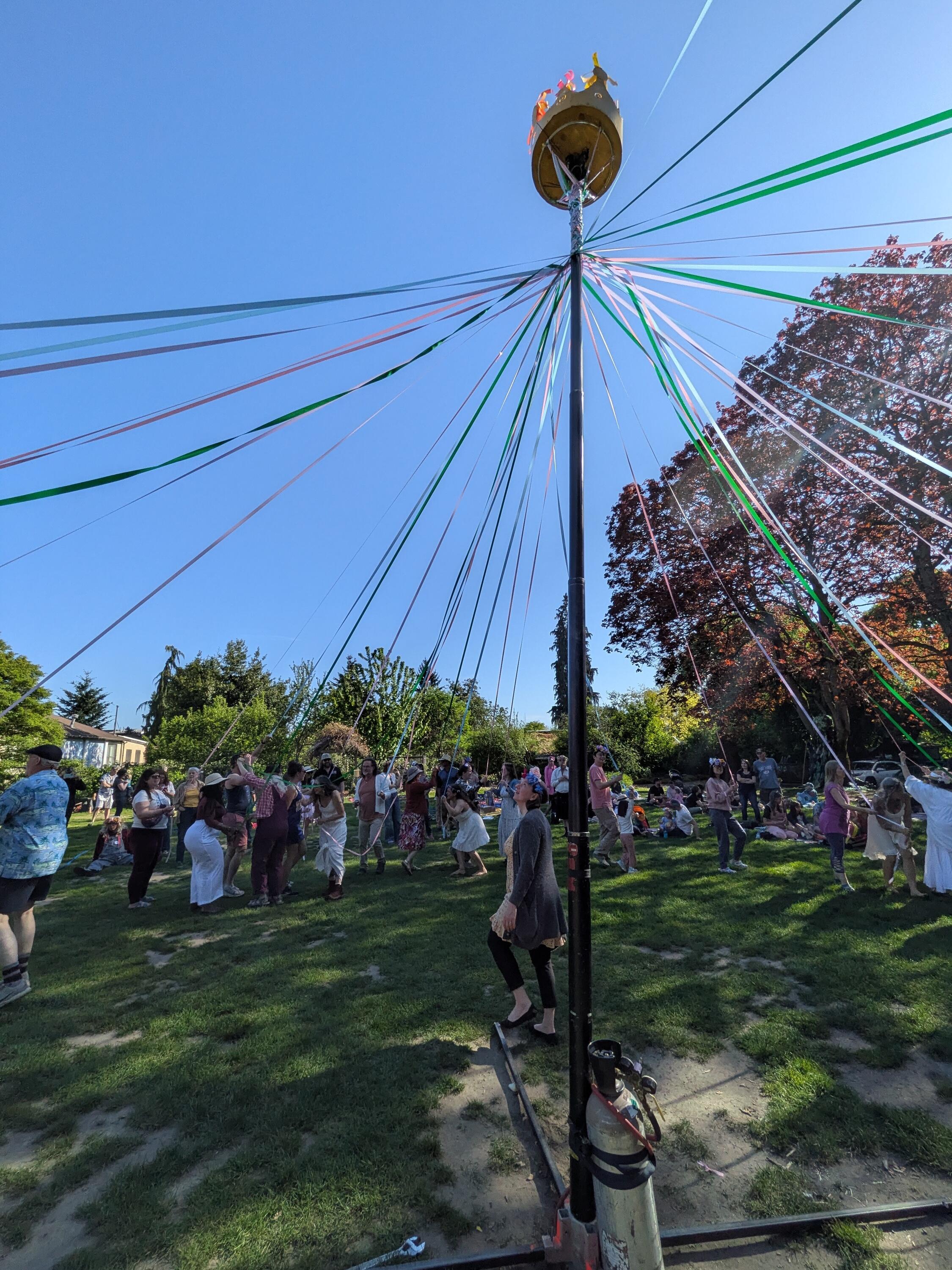 5 May Pole under way